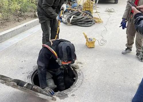 定兴抽化粪池公司分享管道气囊封堵的原理。